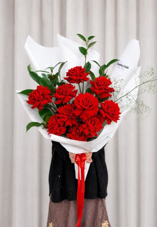 11 Red Roses